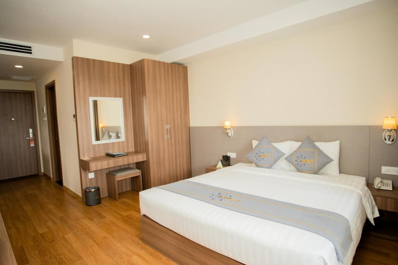 Orbit Hotel Nha Trang Zewnętrze zdjęcie